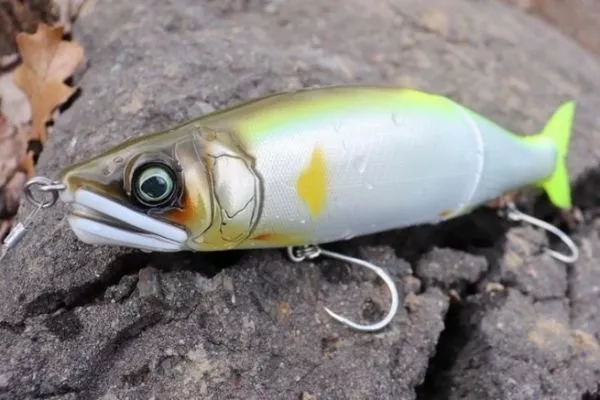 レプトンルアー グルカ13g Photon R95Mー (ライムチャート岩魚